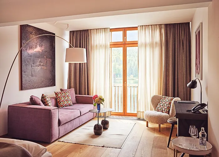 Tauroa Seehotel Grundlsee